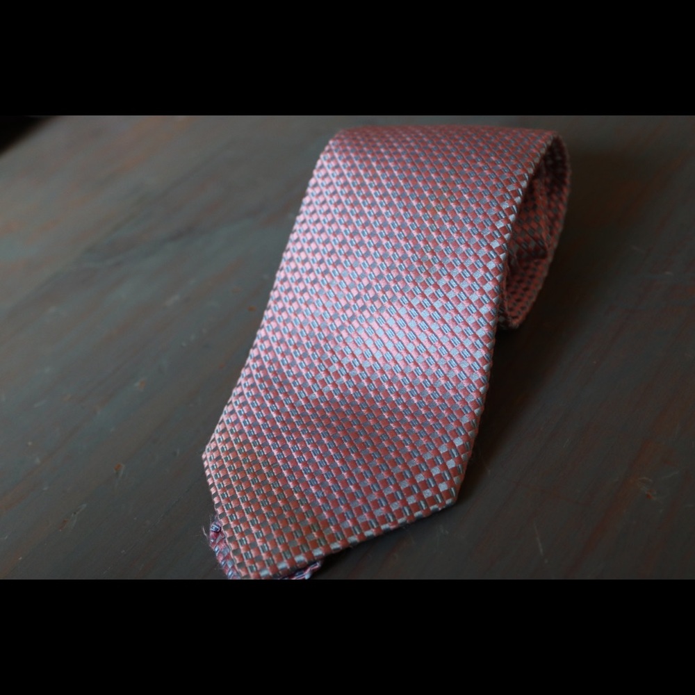 Thomas Pink tie